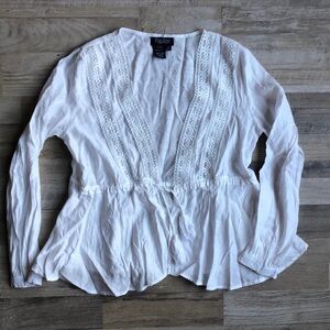 Papillon Tie Up Cover White Womens Long Sleeve Shirt Lace Floral Hippie